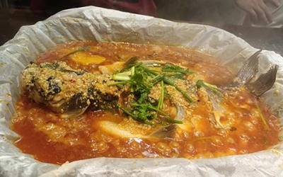 纸包鱼培训多少钱？  纸包鱼培训多少钱？