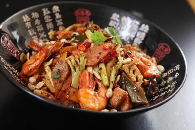 麻辣香锅技术培训班多少钱？蜀味缘培训学校