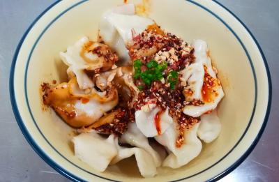 东北水饺技术培训班在哪里？成都蜀味缘培训学校一对一教学