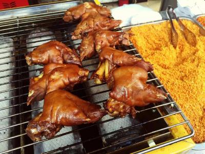 烤猪蹄技术培训班在哪里？蜀味缘餐饮技术培训一对一教学