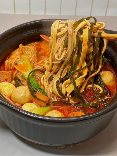 成都餐饮米线技术培训哪个机构好？蜀味缘米线技术培训费用详解