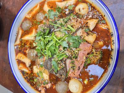 成都餐饮麻辣烫技术培训哪个机构好？深度测评蜀味缘课程体系