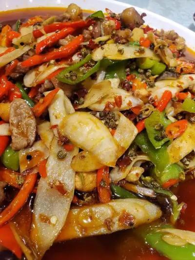 川菜技术培训班在哪里？蜀味缘川菜技术培训班靠谱吗？实地探访为你揭秘